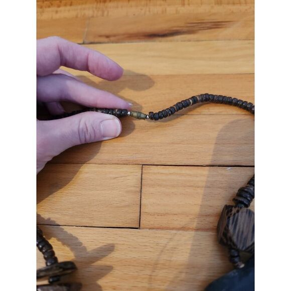 Safari Animal Necklace Wood Bead Carved Wooden African Handmade 14" Drop Vintage - Picture 5 of 6